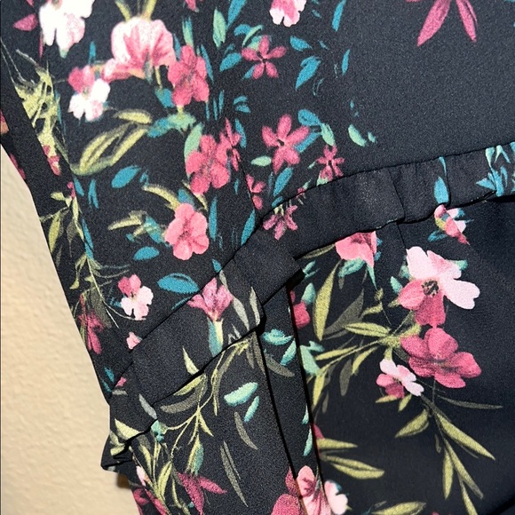 CeCe Floral Mini Dress - Black and Pink - Picture 6 of 9